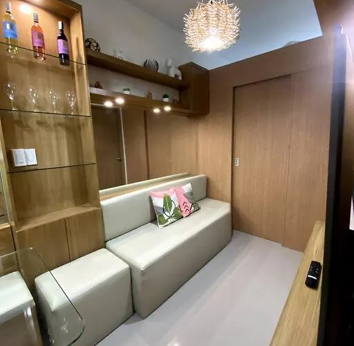 2br Near Naia/skyway: Staycation With View Apartamento