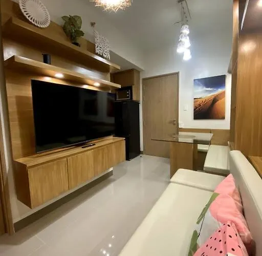 2br Near Naia/skyway: Staycation With View * Manila
